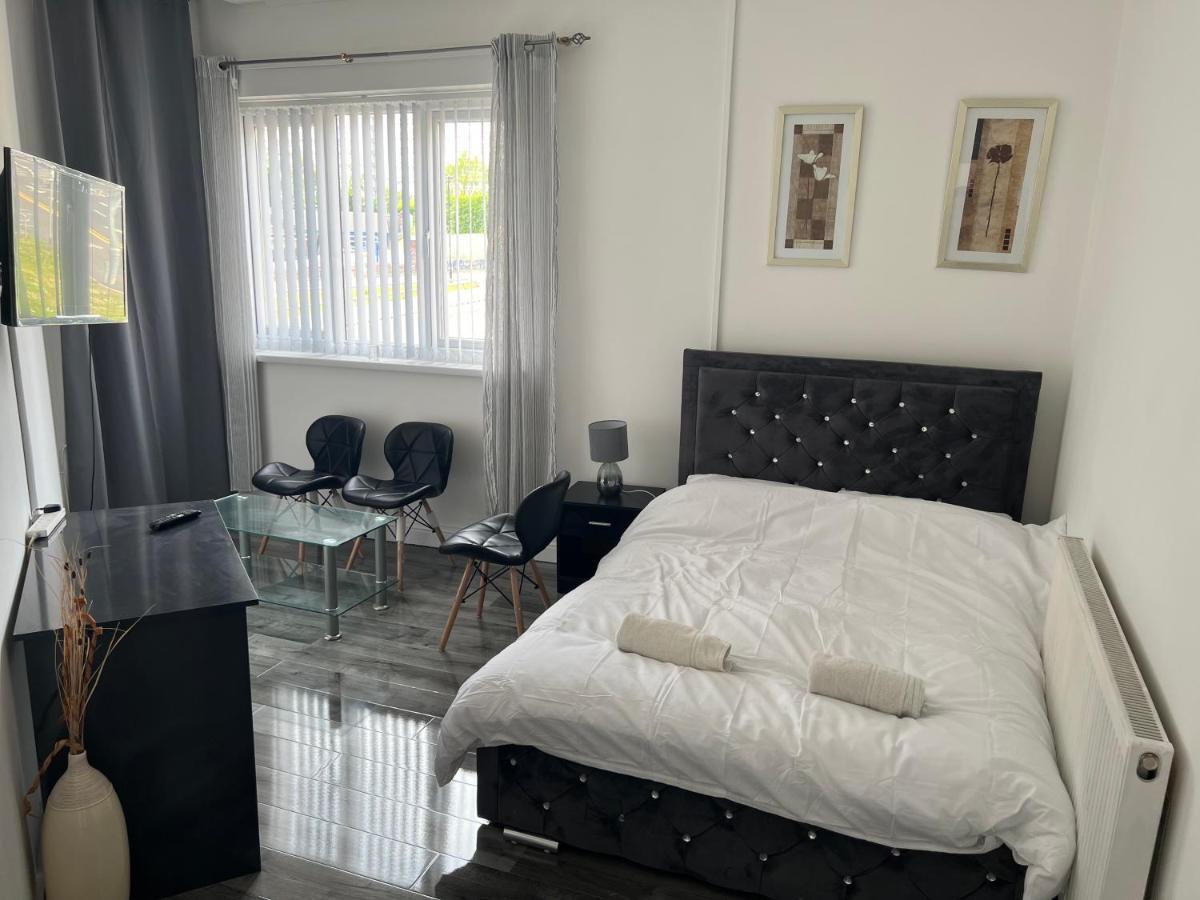 Zams Rooms Stoke-on-Trent Экстерьер фото