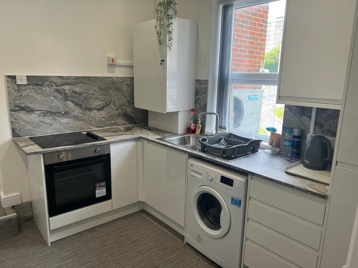 Zams Rooms Stoke-on-Trent Экстерьер фото